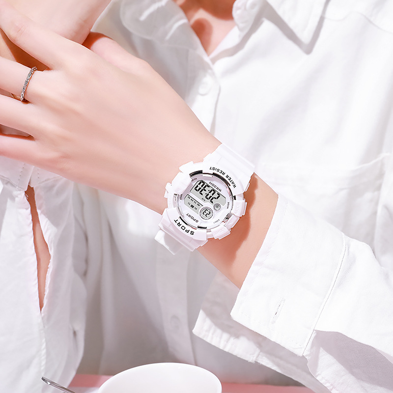 Fashion Kids Watches Luminous  - Outdoor Sport Smart Watch 评论和价格