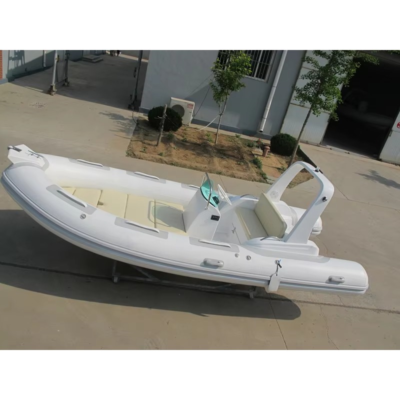 RIB520C 6-Person Center Consol - Outdoor Sports Center 评论和价格